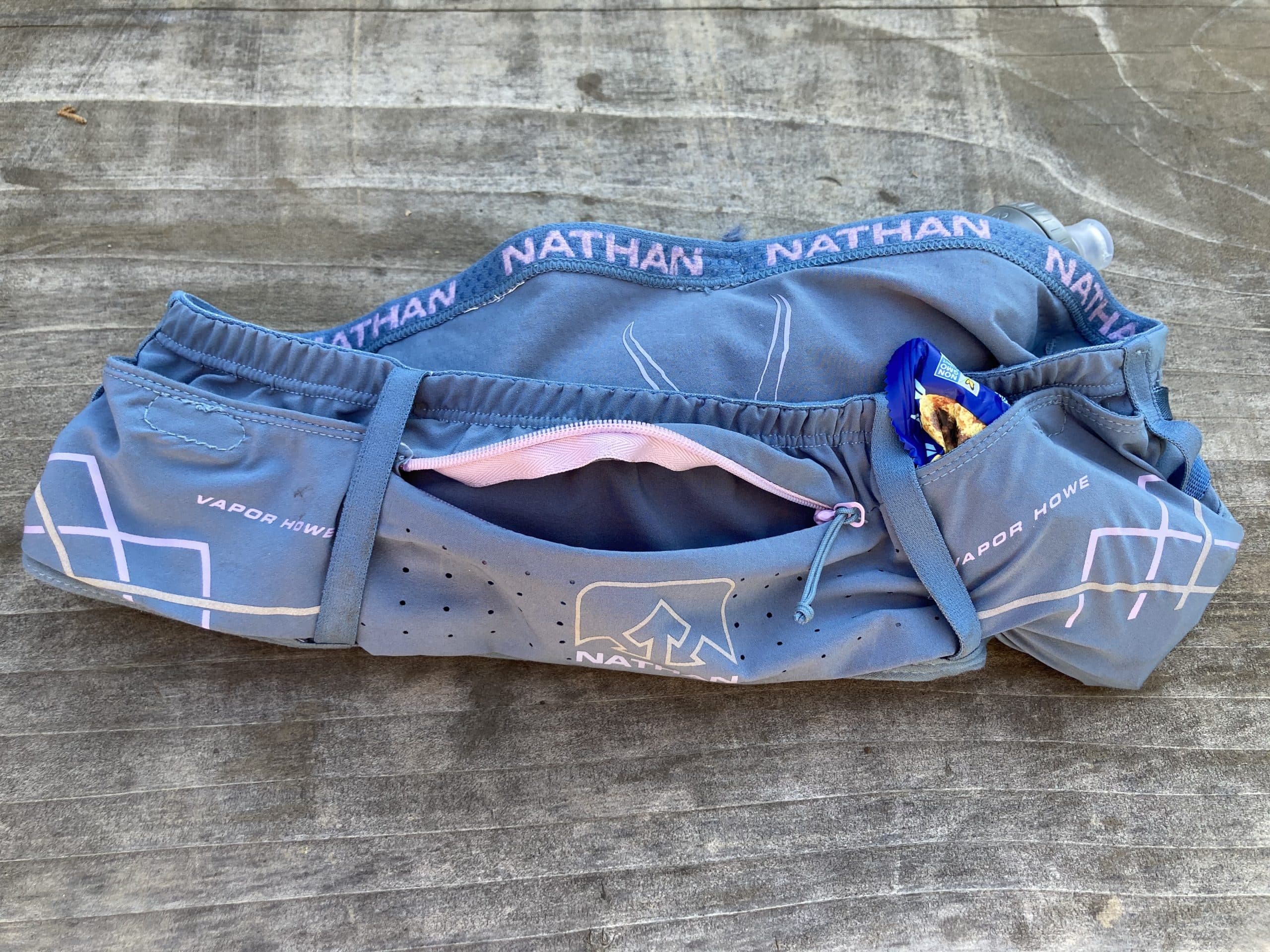 The Nathan VaporHowe waistpak